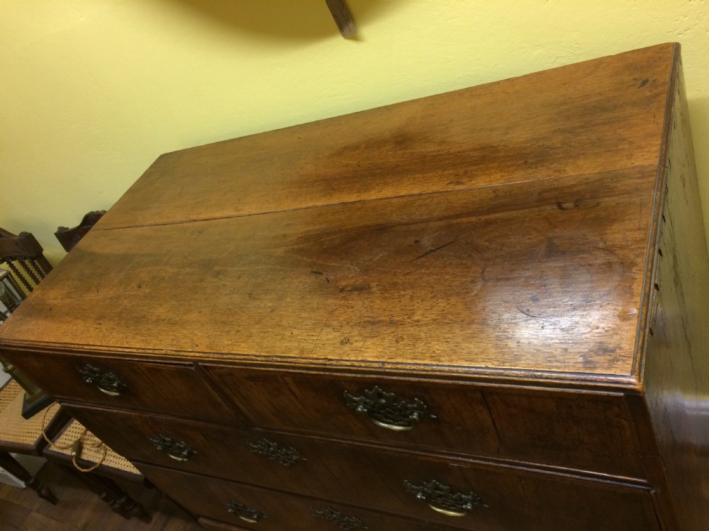 18thC Walnut chest of drawers View V
