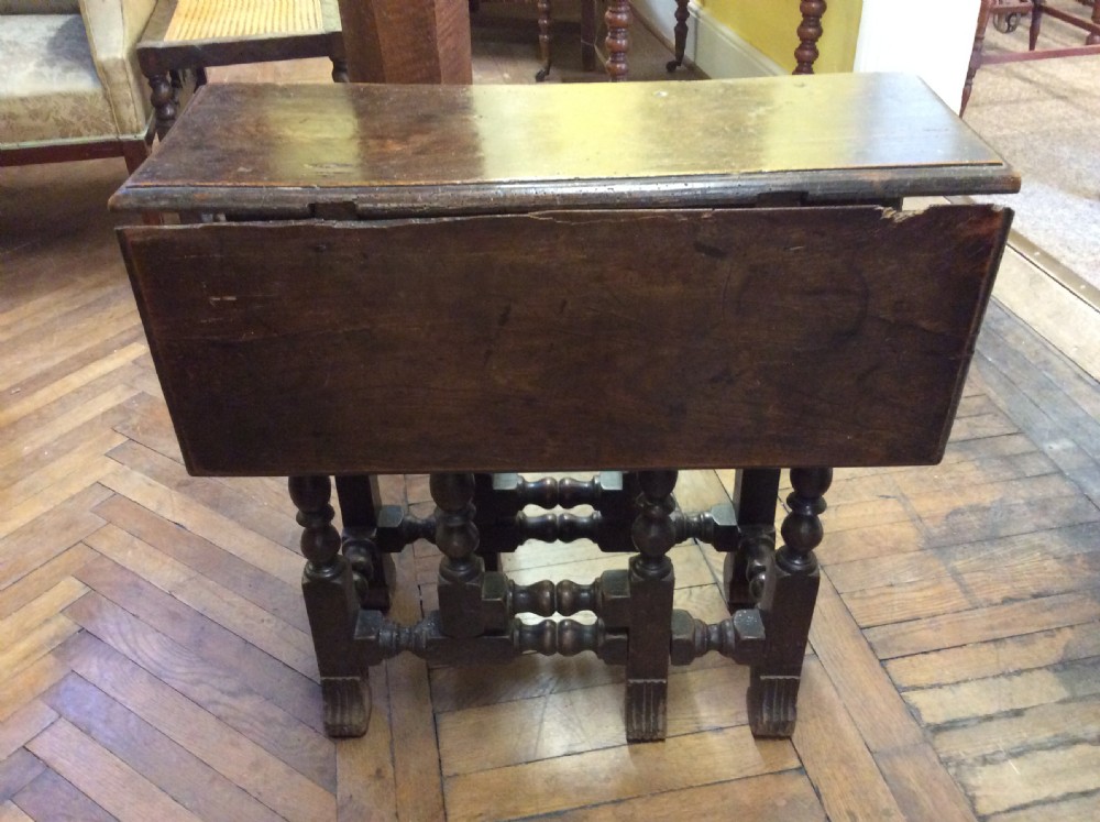 Late 17thC Elm gateleg table with broganza feet c. 1680 View III