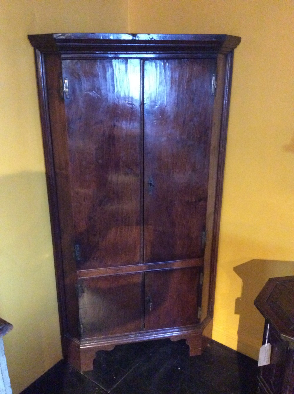 18thC Walnut and oak corner cupboard View VI