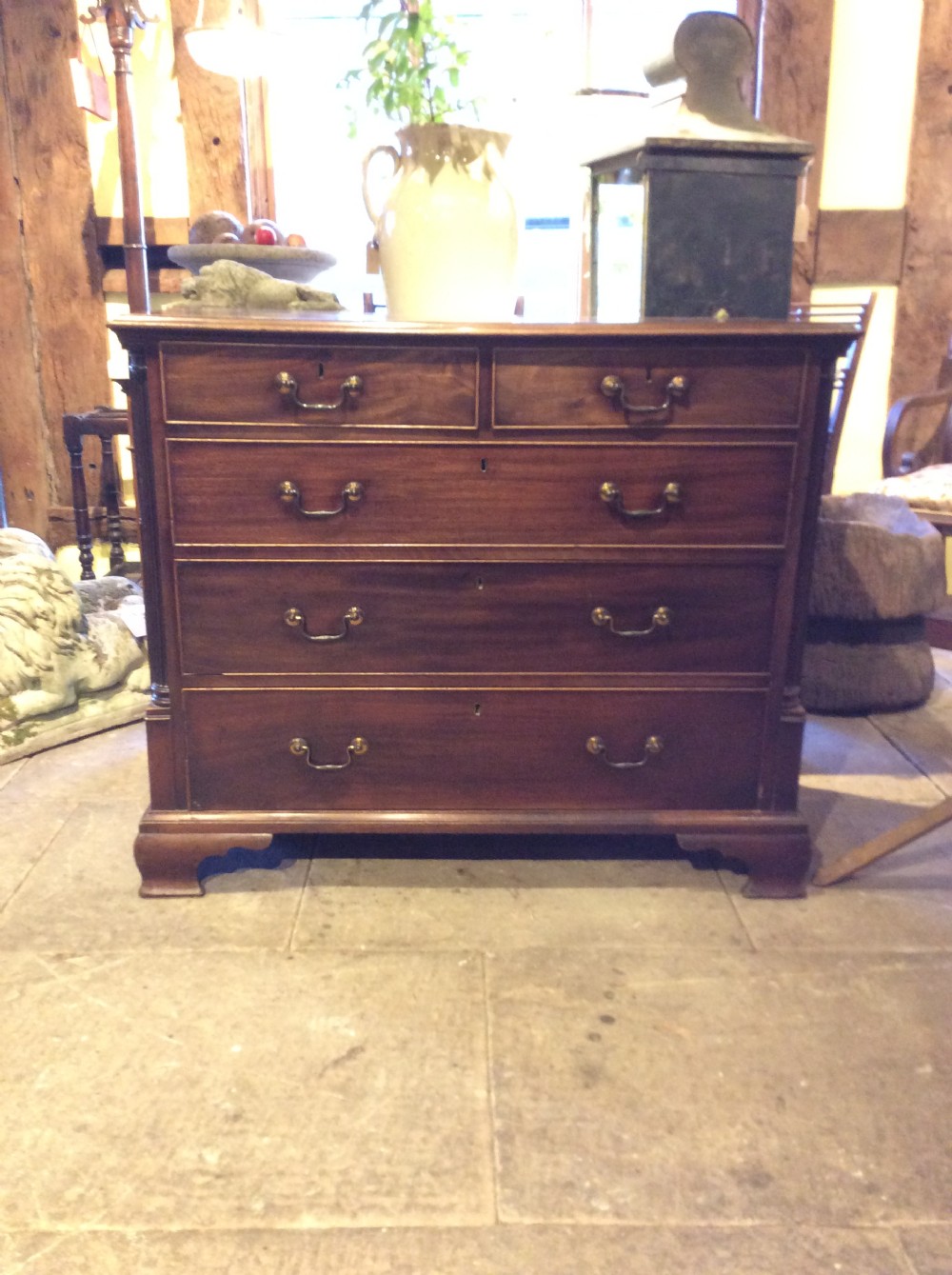18thC North Country Mahogany chest of drawers View VII
