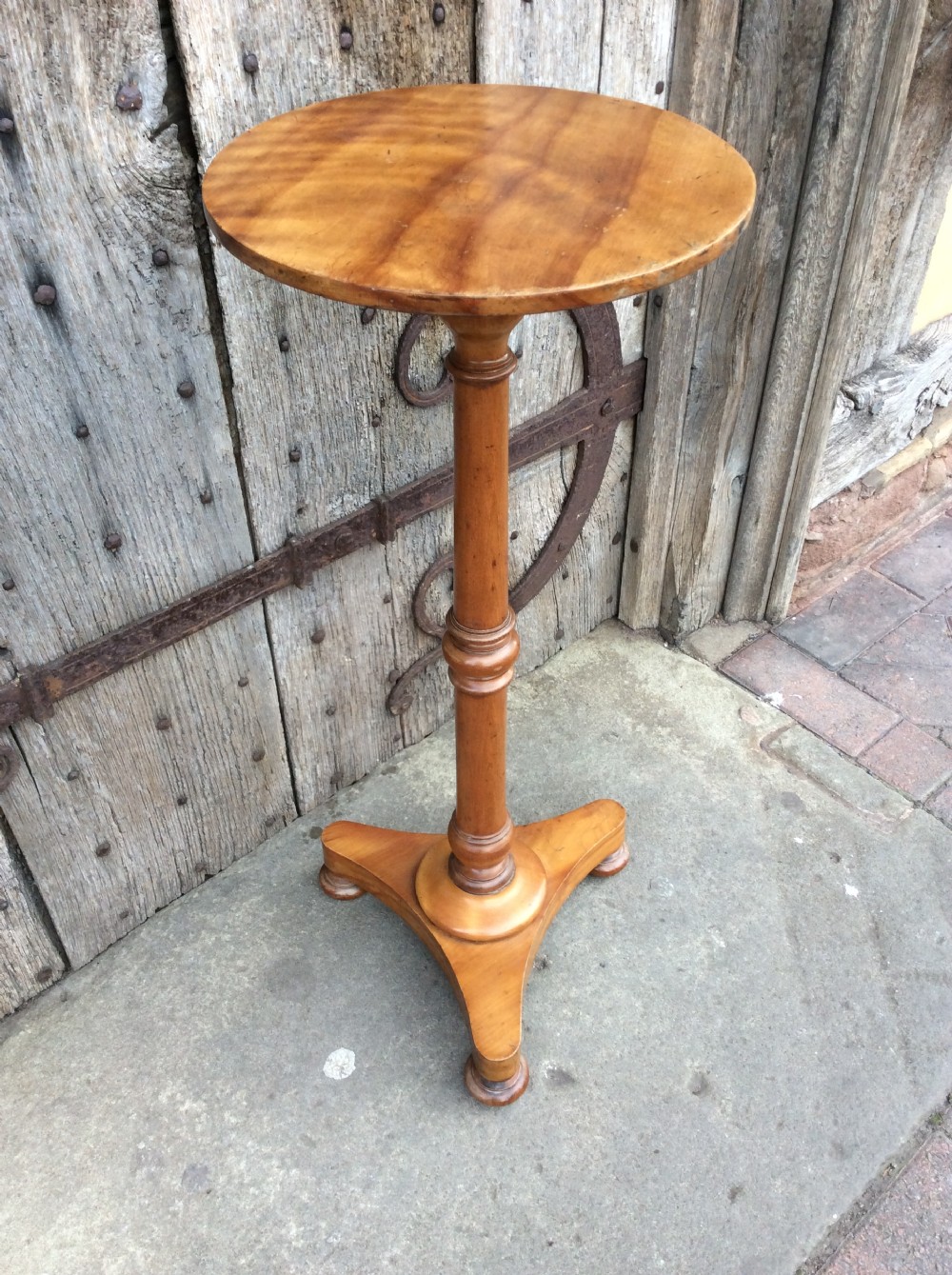 19thC Satin birch tripod table stamped Hindley & Sons  View IV