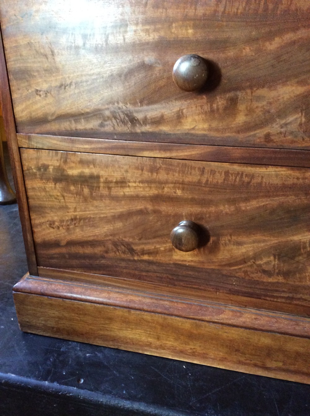 19thC Mahogany chest of drawers by Gillows of Lancaster View V