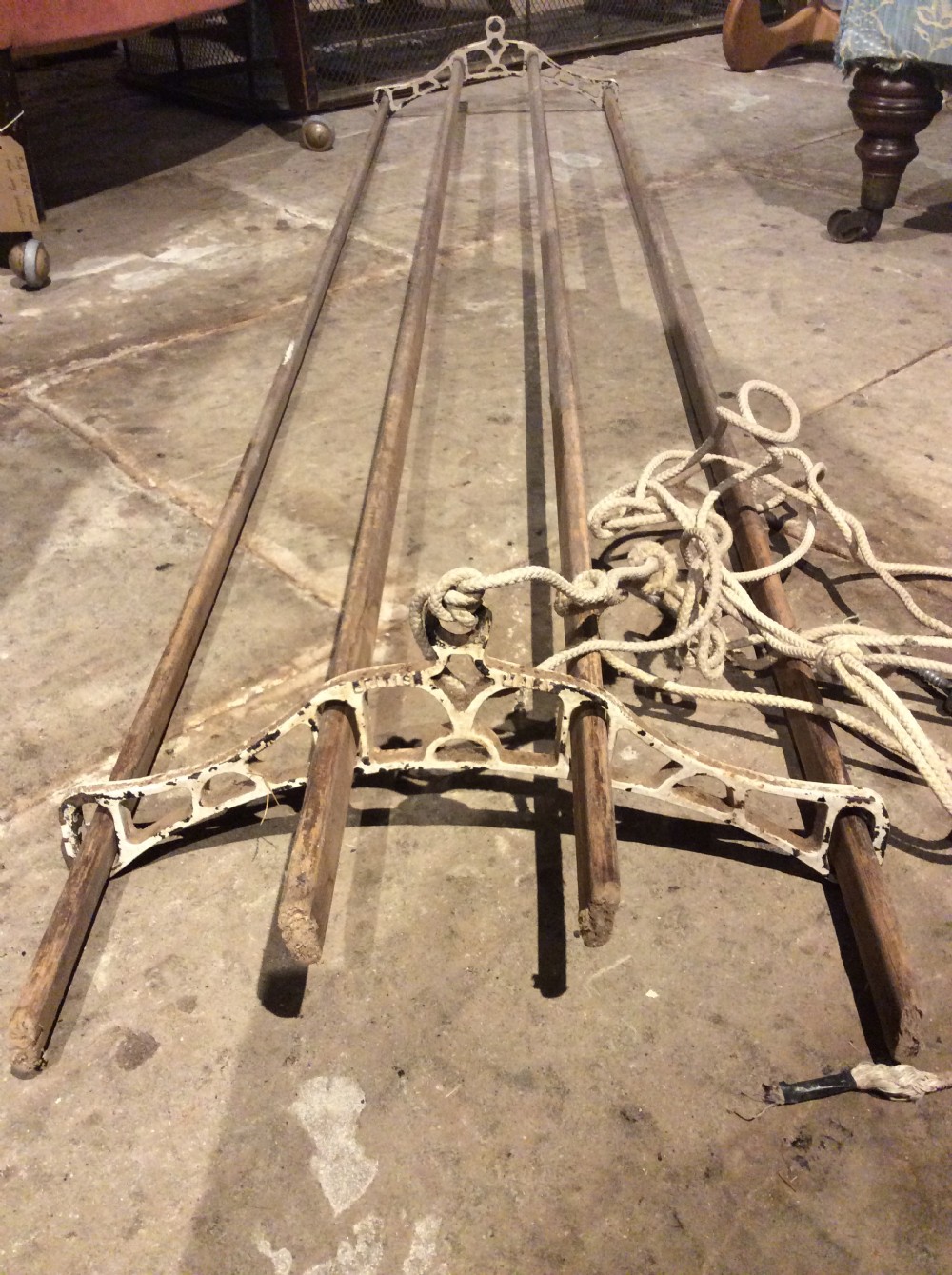 4 lath cast iron ceiling pulley clothes airer View III