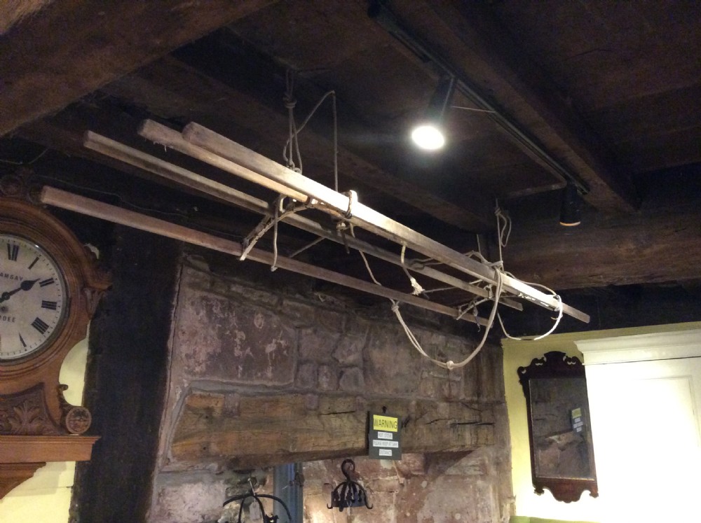 4 lath cast iron ceiling pulley clothes airer View V