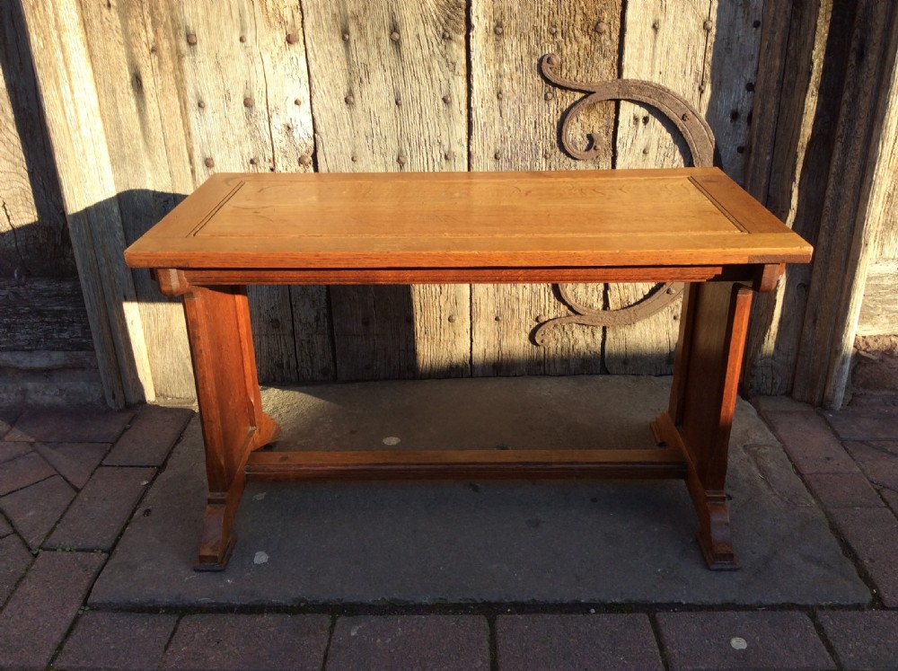 Cotswold school oak rectangular table View III