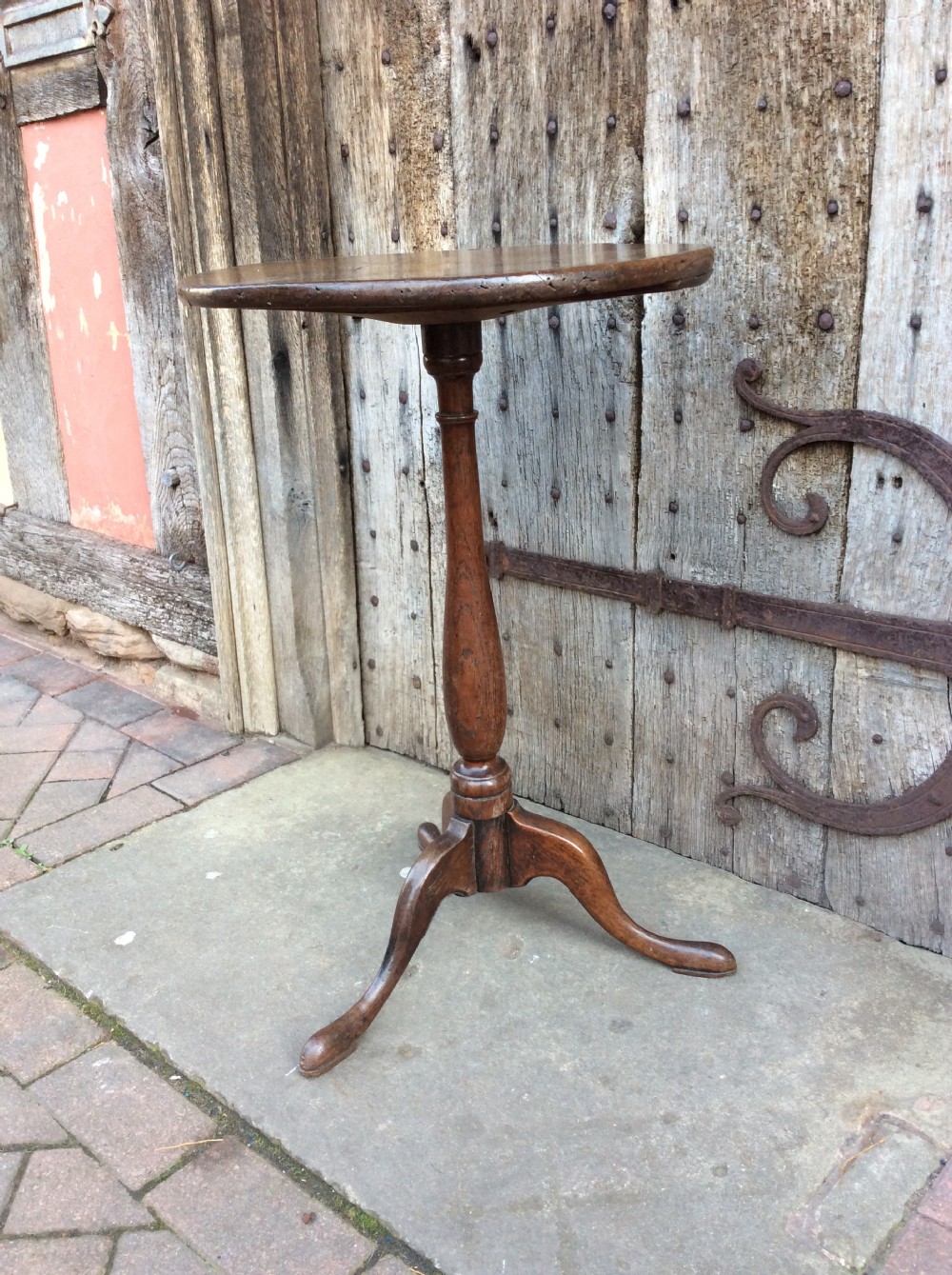 18thC oak tripod table View II