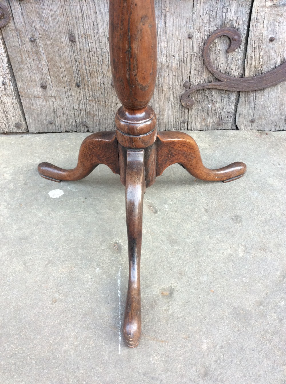 18thC oak tripod table View IV
