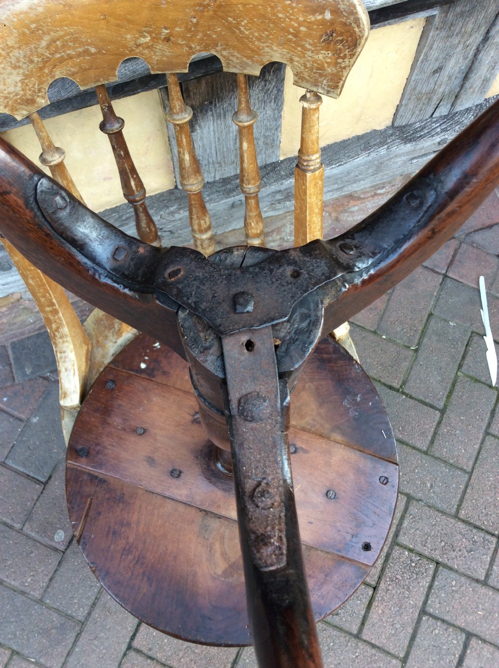 18thC oak tripod table View VI