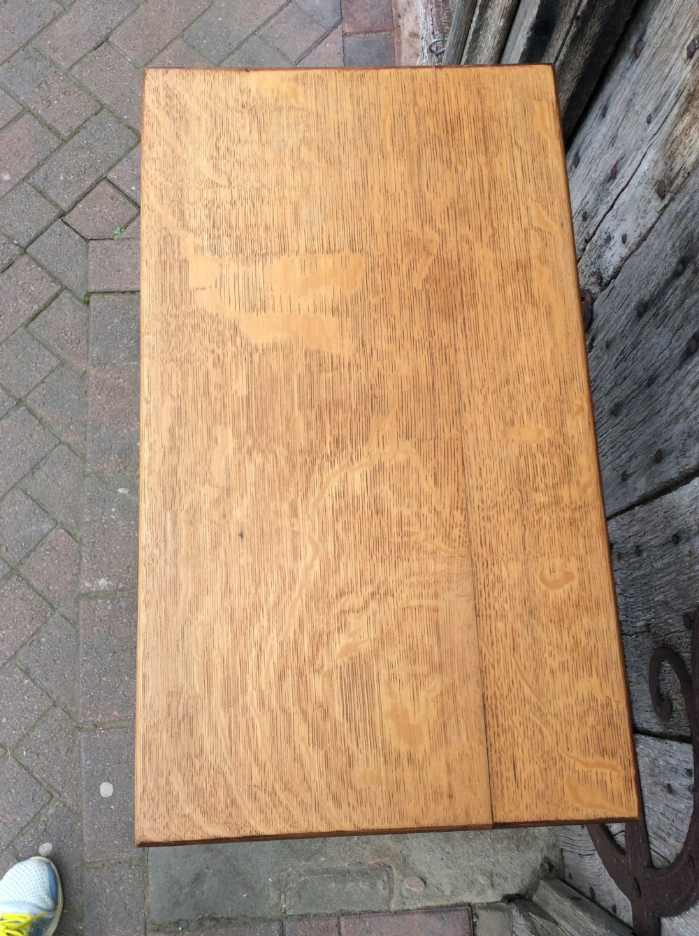 0ak Liberty 3 tier table View IV