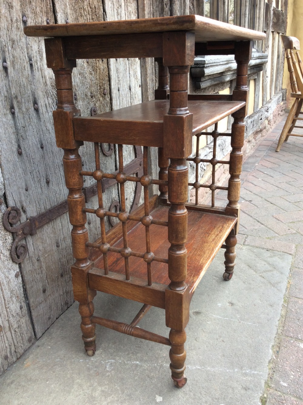0ak Liberty 3 tier table View V