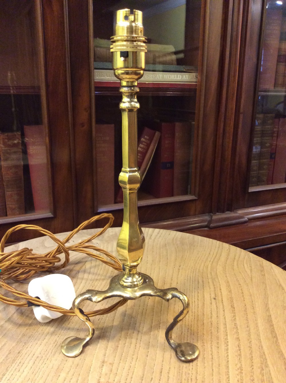 An Edwardian brass Pullman lamp View IV