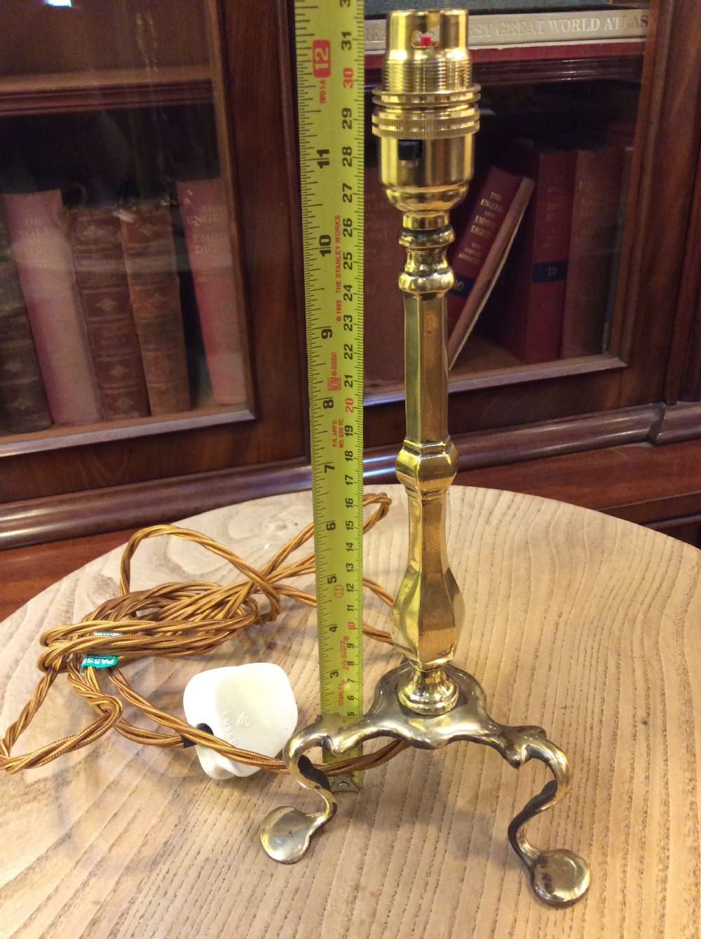 An Edwardian brass Pullman lamp View V
