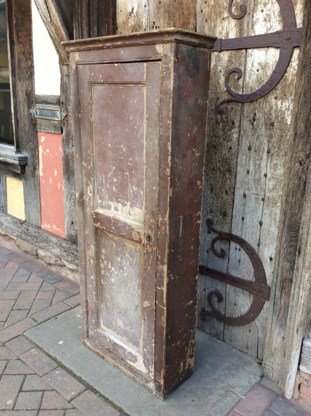 A 19thC Country house painted pine cupboard View III