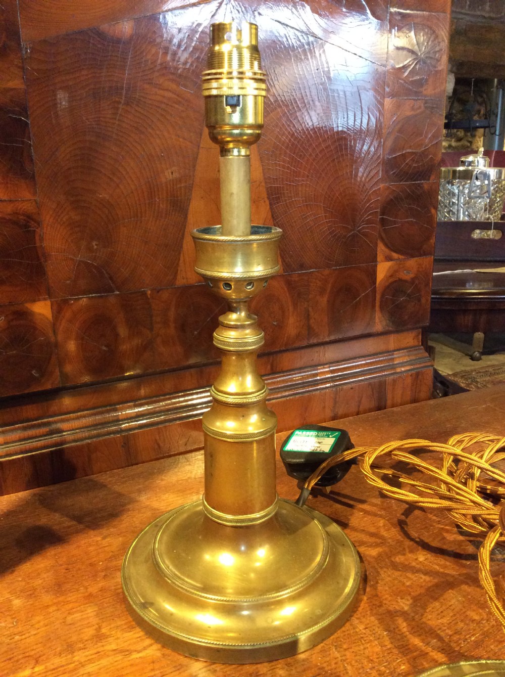 19thC pair of table brass lamps View III