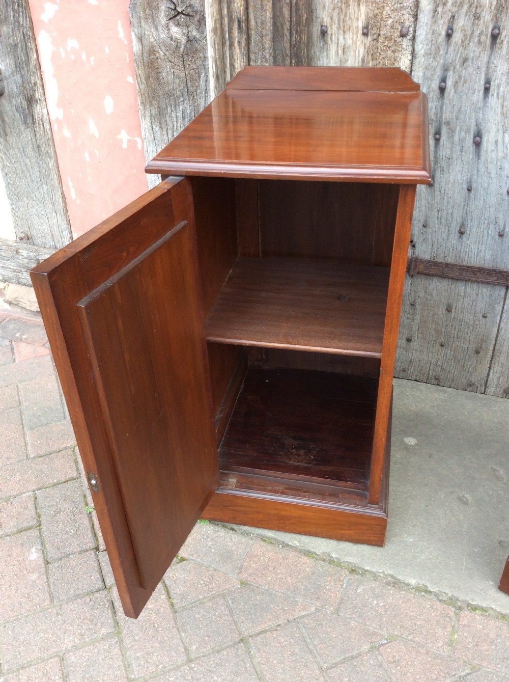 A pair of 19thC mahogany bedside cabinets View IV