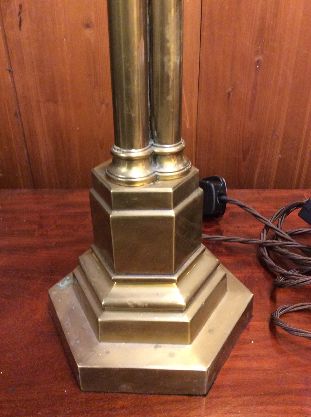 A pair of 19thC cluster column brass lamps View II