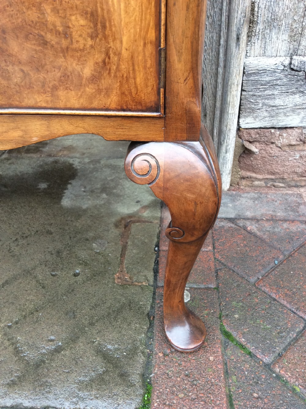 A pair of 1920’s burr ash bedside cabinets View VI