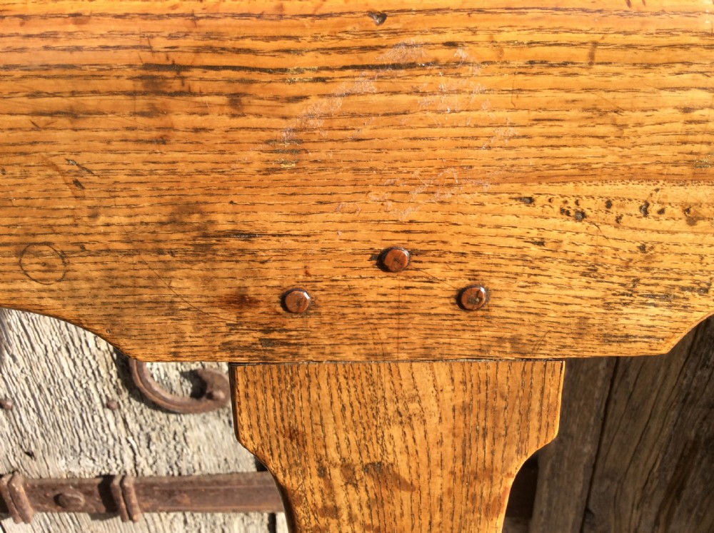 A charming early 19thC Welsh country elm and ash bench View VII