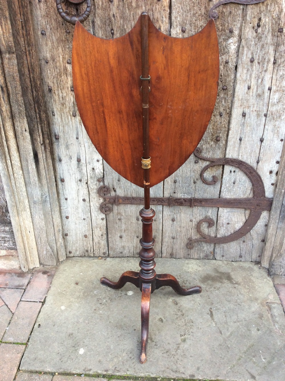 A 19thC carved shield screen coat of arms  View III