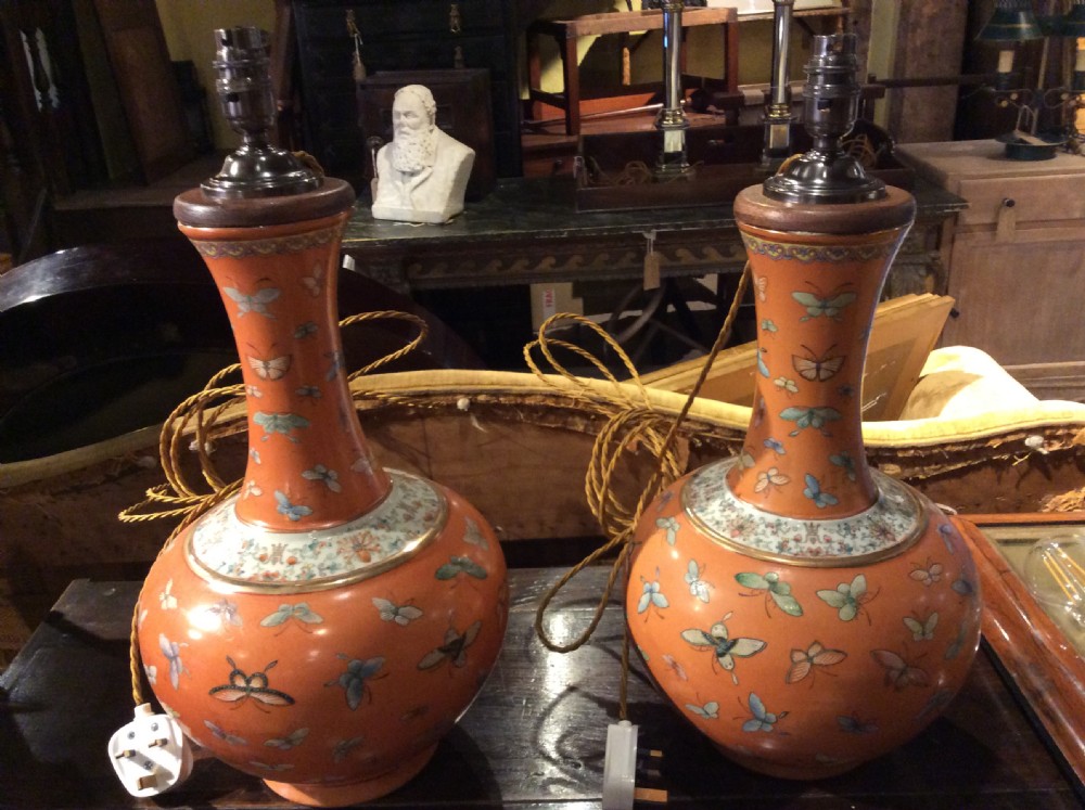A  very near pair of lamps, both with the «  hundred butterfly » pattern   View IV