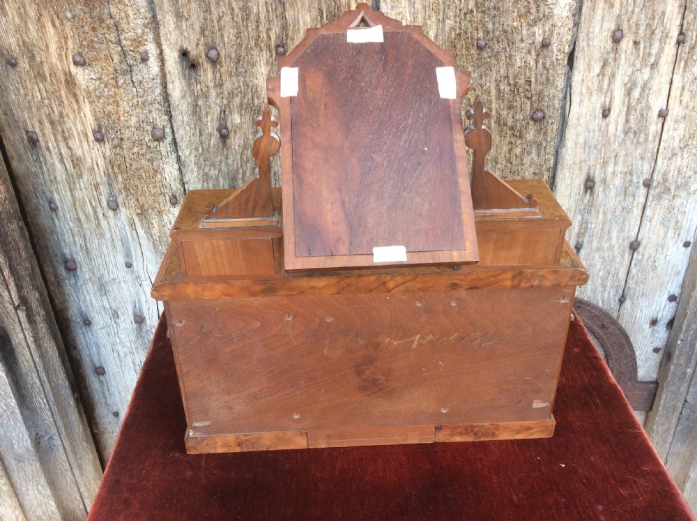 A 19thC burr elm jewllery box View IV
