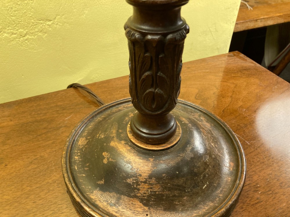 A pair of 19th century tall, fine quality, turned mahogany table lamps View V