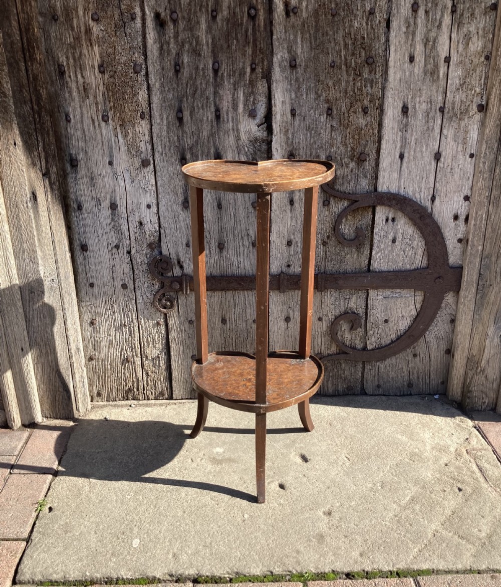 A 19th century burr elm heart-shaped 2 tier etagere
