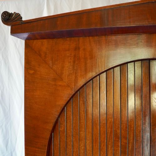 RARE REGENCY MAHOGANY CIRCULAR TAMBOUR LINEN PRESS CABINET - ADDITIONAL PHOTO 16