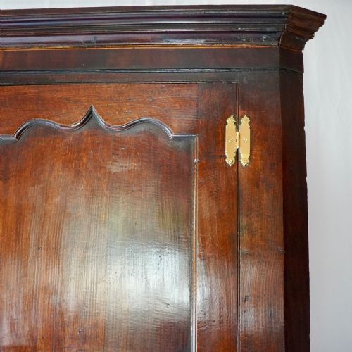 LARGE GEORGE II OAK DOUBLE FLOORSTANDING CORNER CUPBOARD - ADDITIONAL PHOTO 6