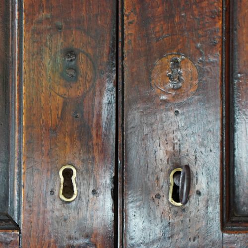 LARGE GEORGE II OAK DOUBLE FLOORSTANDING CORNER CUPBOARD - ADDITIONAL PHOTO 21