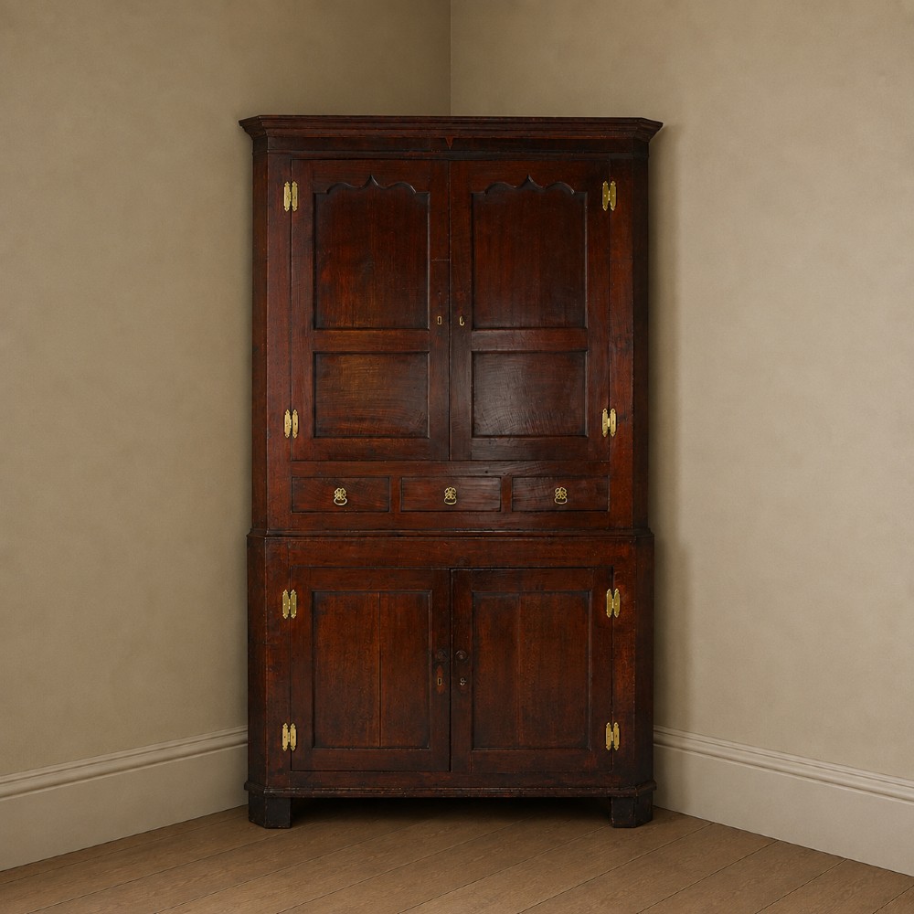 Large George II oak double floorstanding corner cupboard