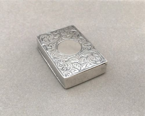fig 1. A wonderful Victorian silver snuff box