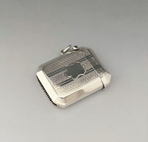 fig 1. A Stylish George V Silver Vesta