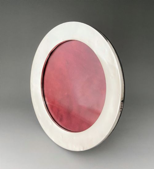 fig 1. An Edwardian circular silver photo frame