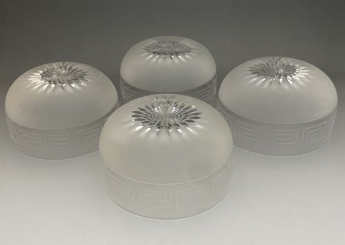 A MATCHING SET OF 4 VICTORIAN GREEK KEY ETCHED FINGER BOWLS - ADDITIONAL PHOTO 3