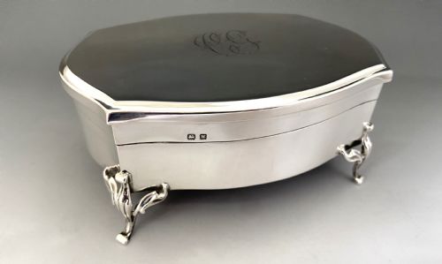 AN ATTRACTIVE AND GOOD SIZED SILVER JEWEL TRINKET BOX - ADDITIONAL PHOTO 8