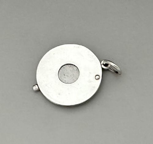 A UNUSUAL EDWARDIAN SILVER CHEROOT CUTTER - ADDITIONAL PHOTO 3