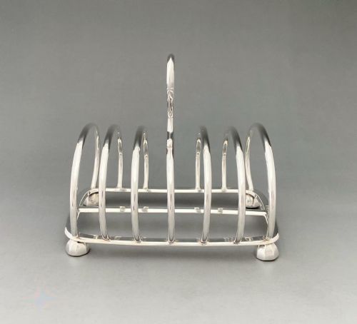 fig 1. An excellent Victorian silver toast rack