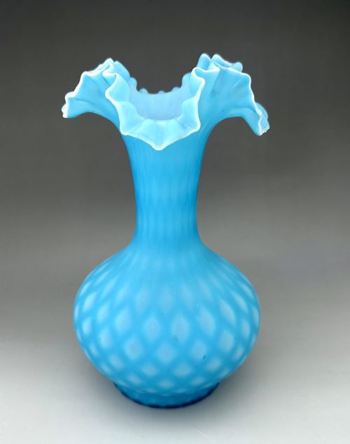 A SUPERB WEBB'S VICTORIAN SATIN GLASS VASE - ADDITIONAL PHOTO 3