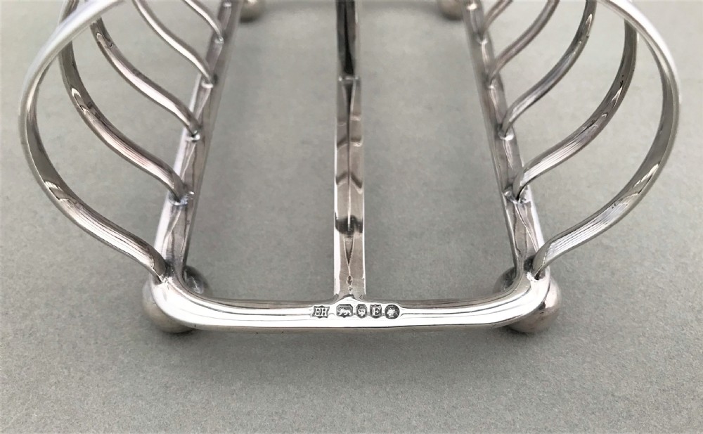 An excellent Victorian silver toast rack View IV