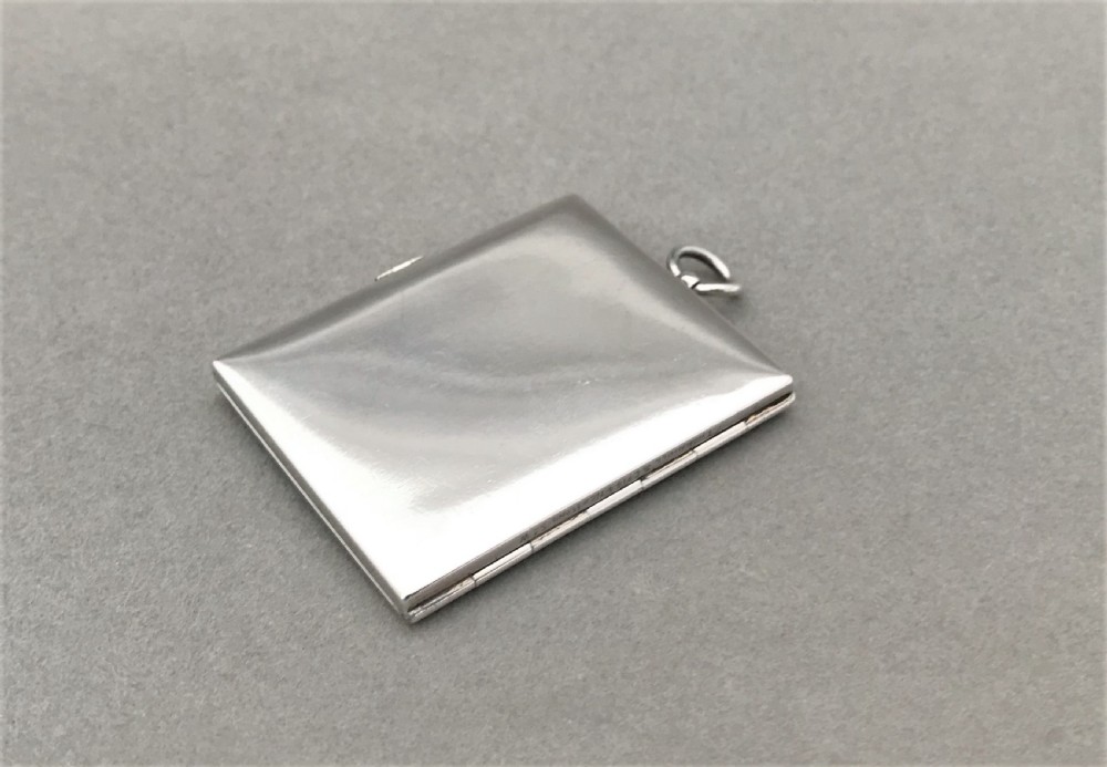 A superb Victorian silver travelling photo frame View VI