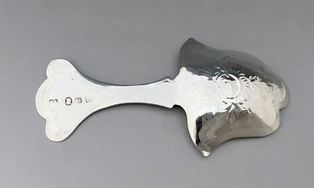 A most unusual Georgian silver caddy spoon View V