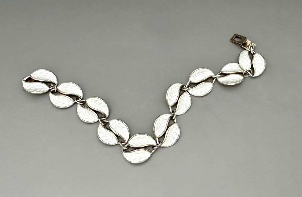 An attractive mid century silver & enamel bracelet by David Andersen View IV