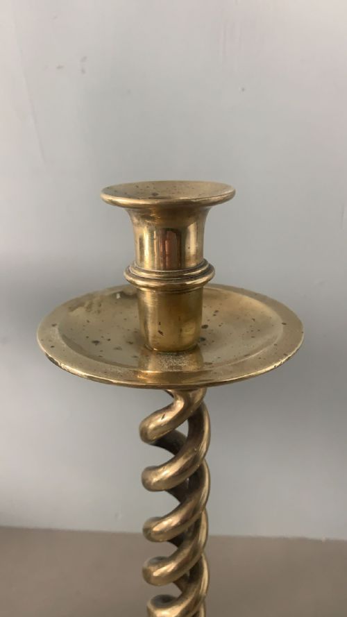 A PAIR OF 19THC BRASS DOUBLE TWIST CANDLESTICKS - ADDITIONAL PHOTO 2