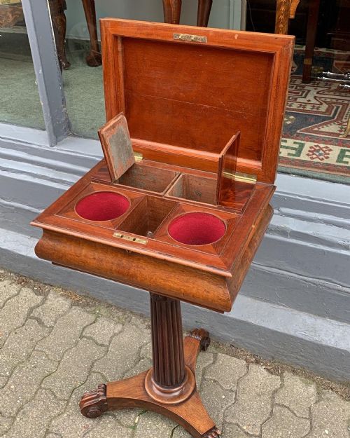 A WILLIAM IV MAHOGANY TEAPOY - ADDITIONAL PHOTO 3