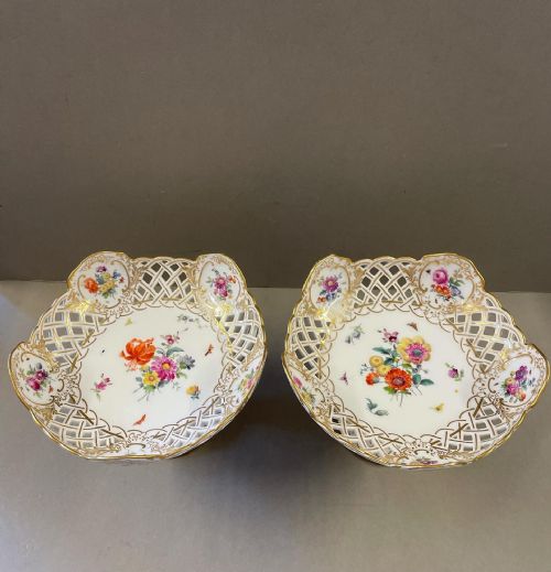 AN19THC PAIR OF COMPORTS - ADDITIONAL PHOTO 1
