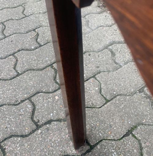 AN ANTIQUE MAHOGANY SIDE TABLE - ADDITIONAL PHOTO 5