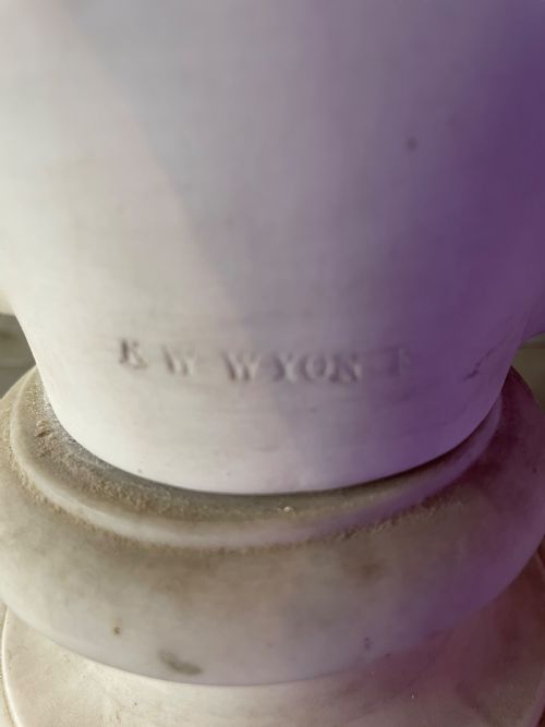 AN ANTIQUE PARIANWARE BUST - ADDITIONAL PHOTO 5
