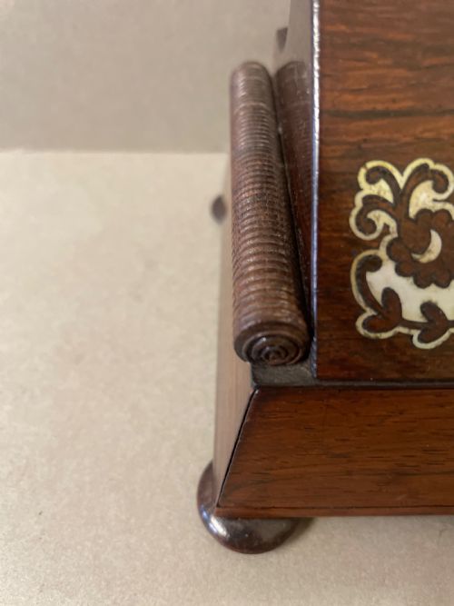 AN ANTIQUE ROSEWOOD POCKET WATCH HOLDER - ADDITIONAL PHOTO 4
