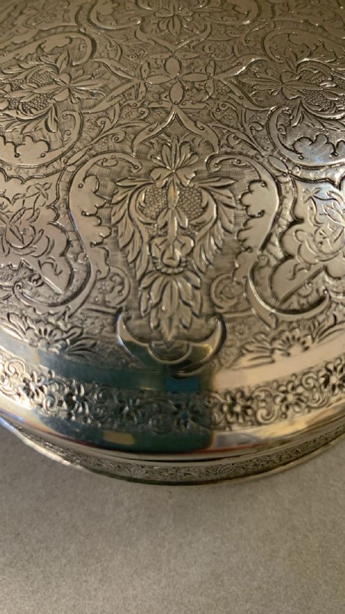 AN ANTIQUE PERSIAN BOX - ADDITIONAL PHOTO 2